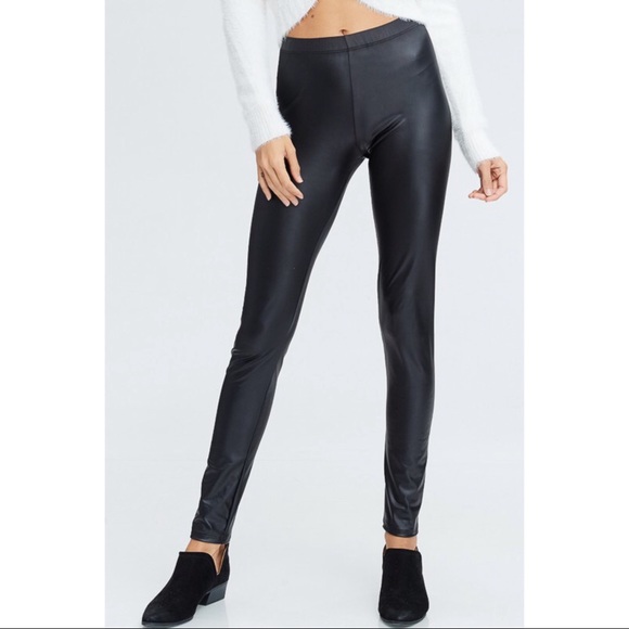 🆕5⭐️Best Seller Faux Leather Leggings - Picture 4 of 7